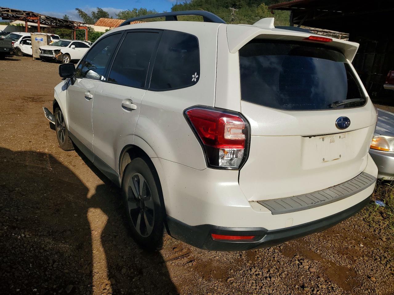 2018 Subaru Forester 2.5I Premium - Фото 2