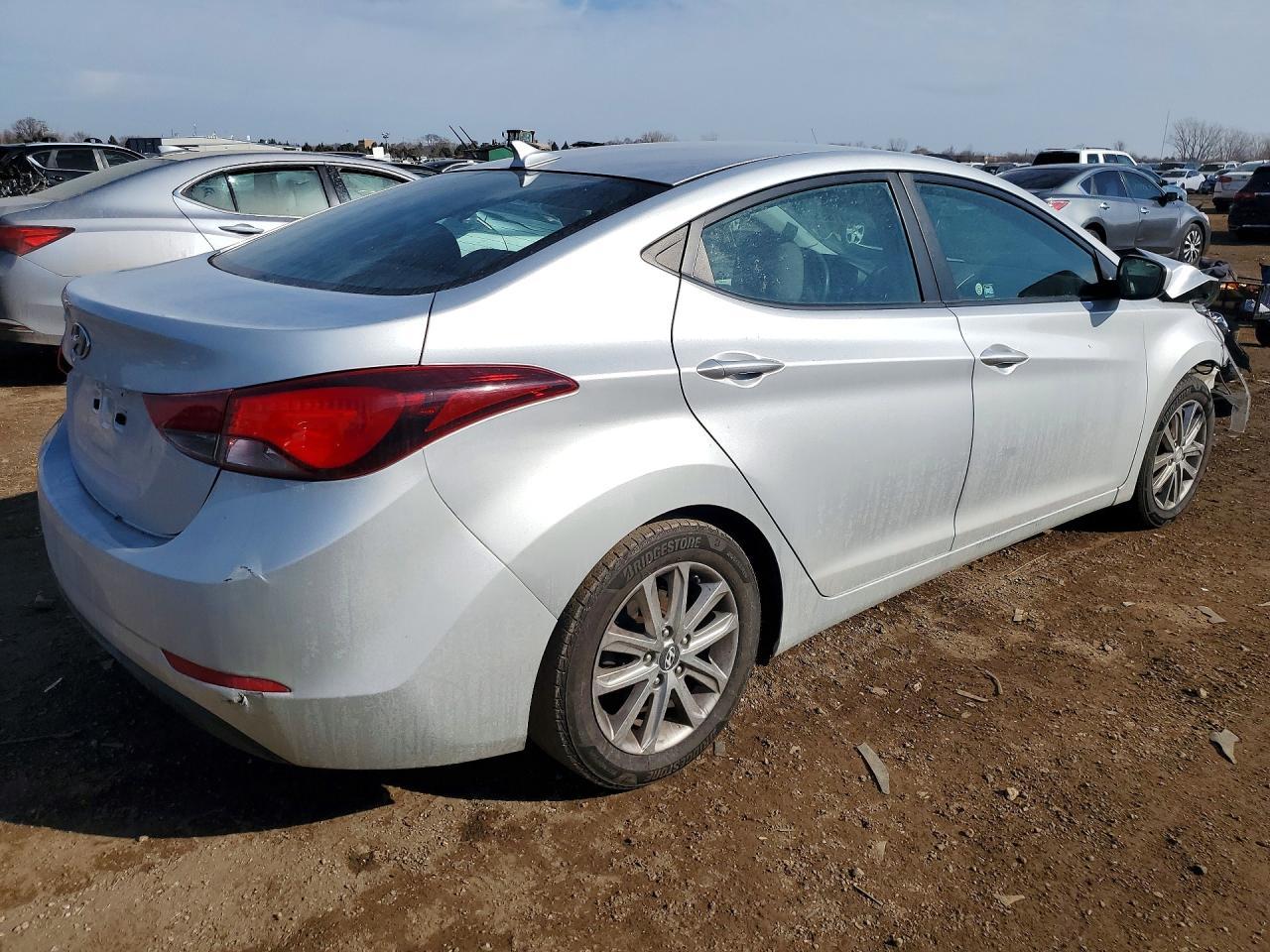 2015 Hyundai Elantra Se - Image 3