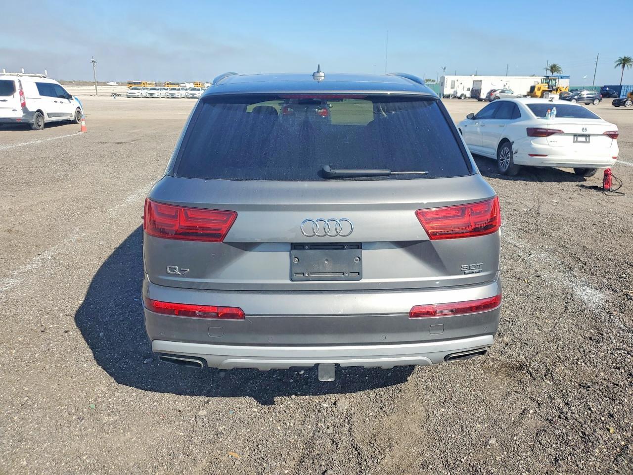 2017 Audi Q7 Premium Plus - Фото 6