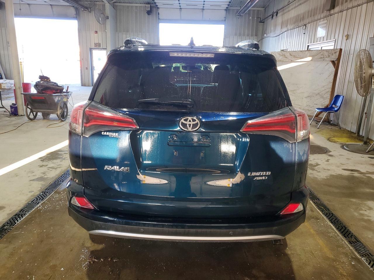 2017 Toyota Rav4 Limited - Фото 6