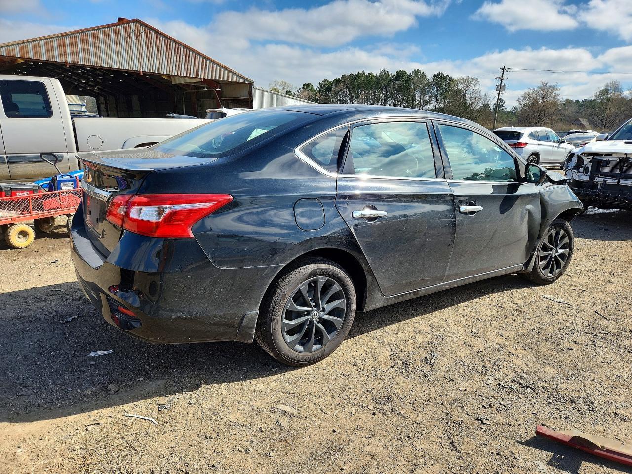 2018 Nissan Sentra S - Фото 3