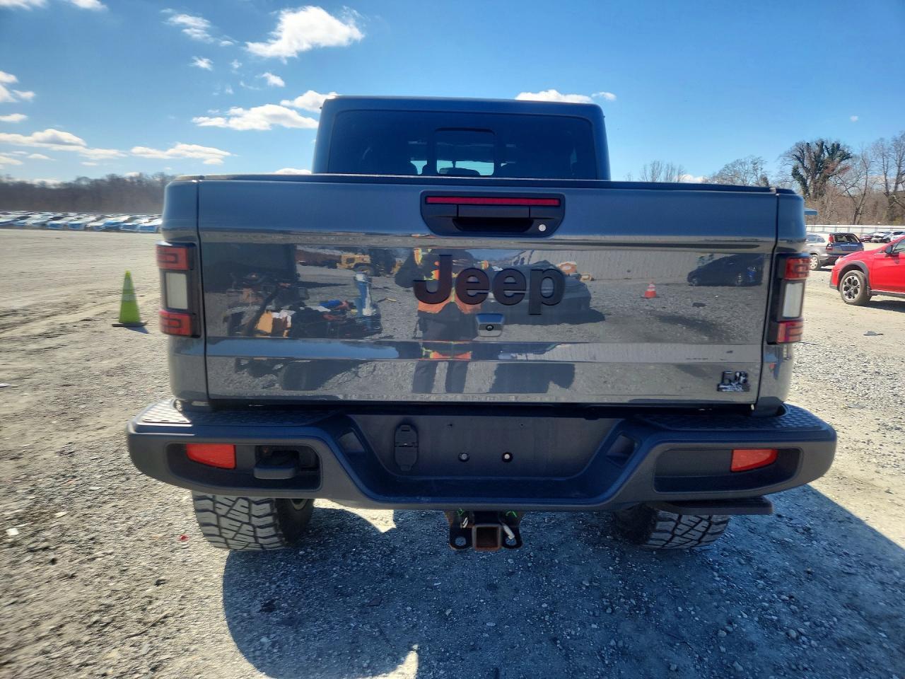 2021 Jeep Gladiator Sport - Фото 6