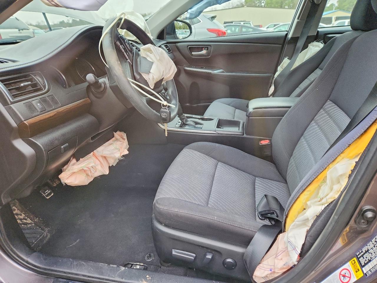 2016 Toyota Camry Le - Фото 7