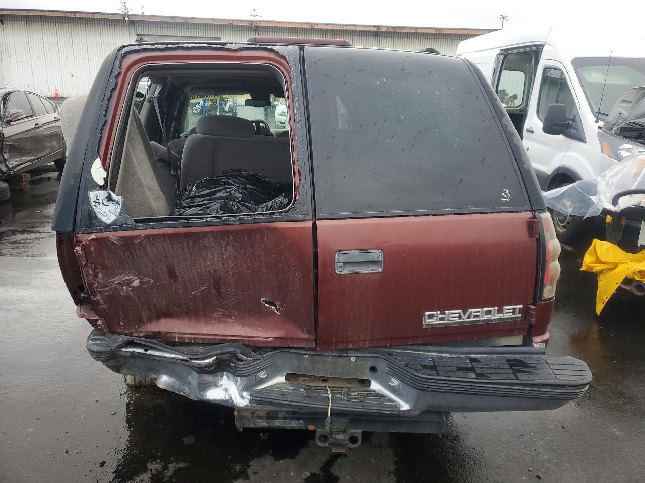 1998 Chevrolet Suburban C1500 - Image 6