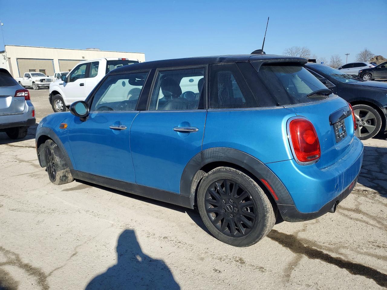 2016 Mini Cooper - Image 2