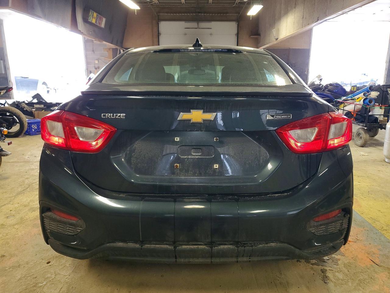 2017 Chevrolet Cruze Premier - Фото 6