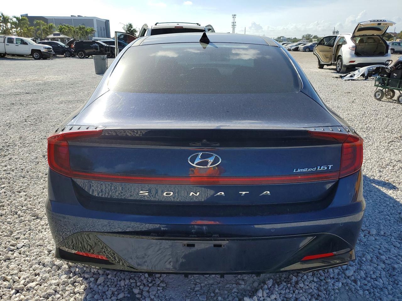 2021 Hyundai Sonata Limited - Image 6
