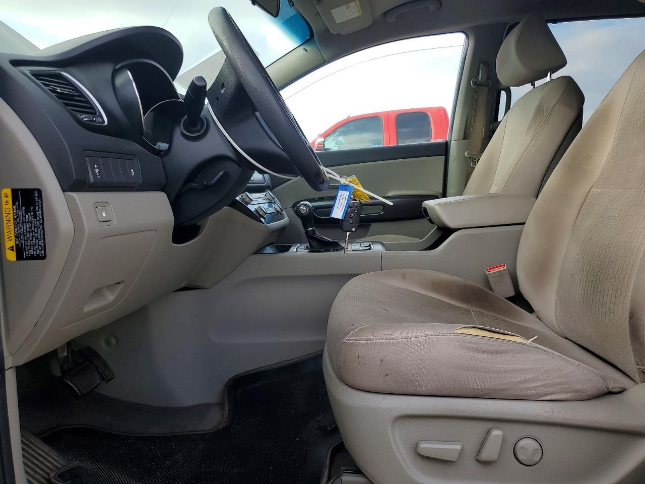 2016 Kia Sedona Lx - Фото 7