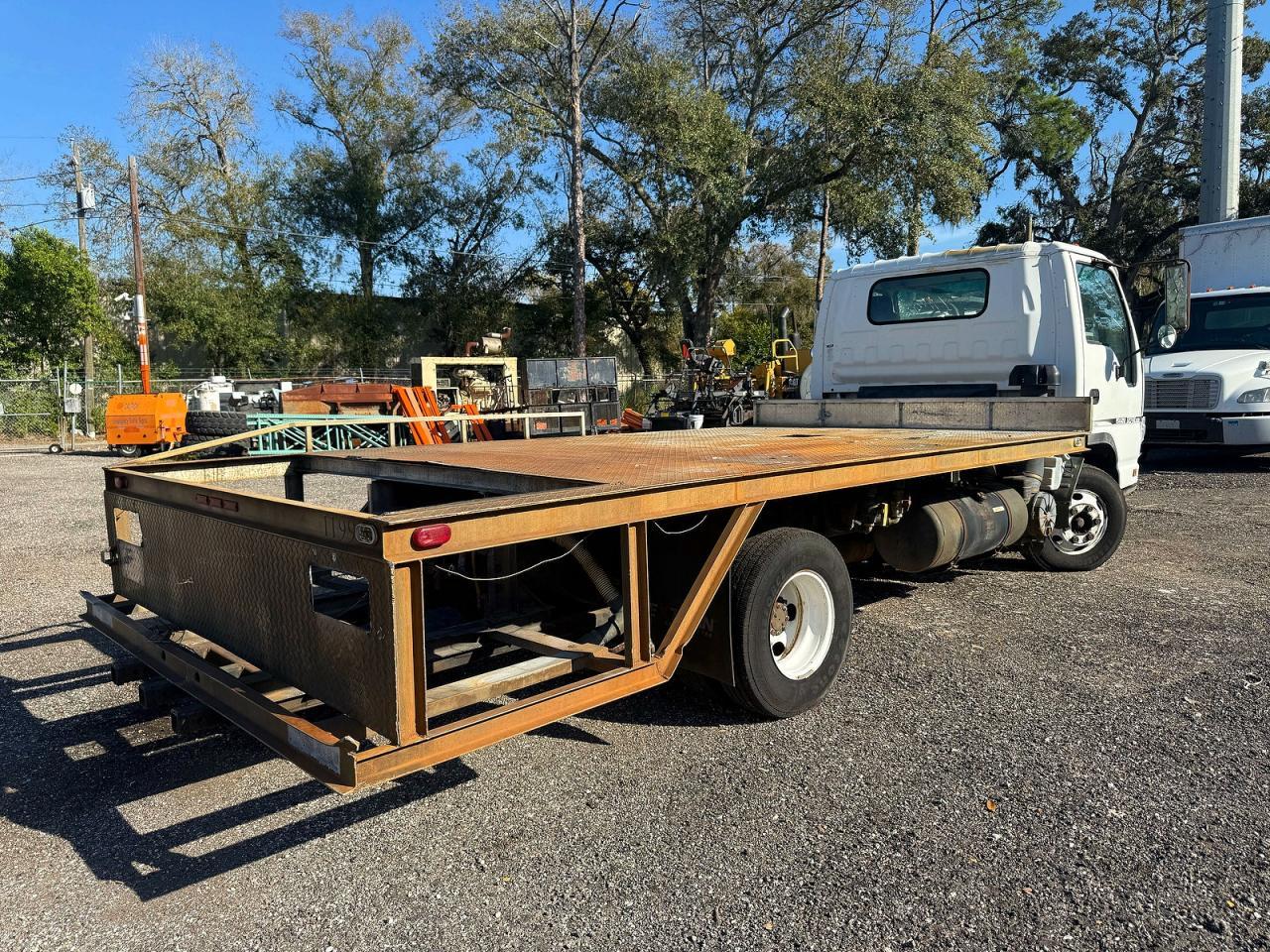 2007 Isuzu Npr - Image 4