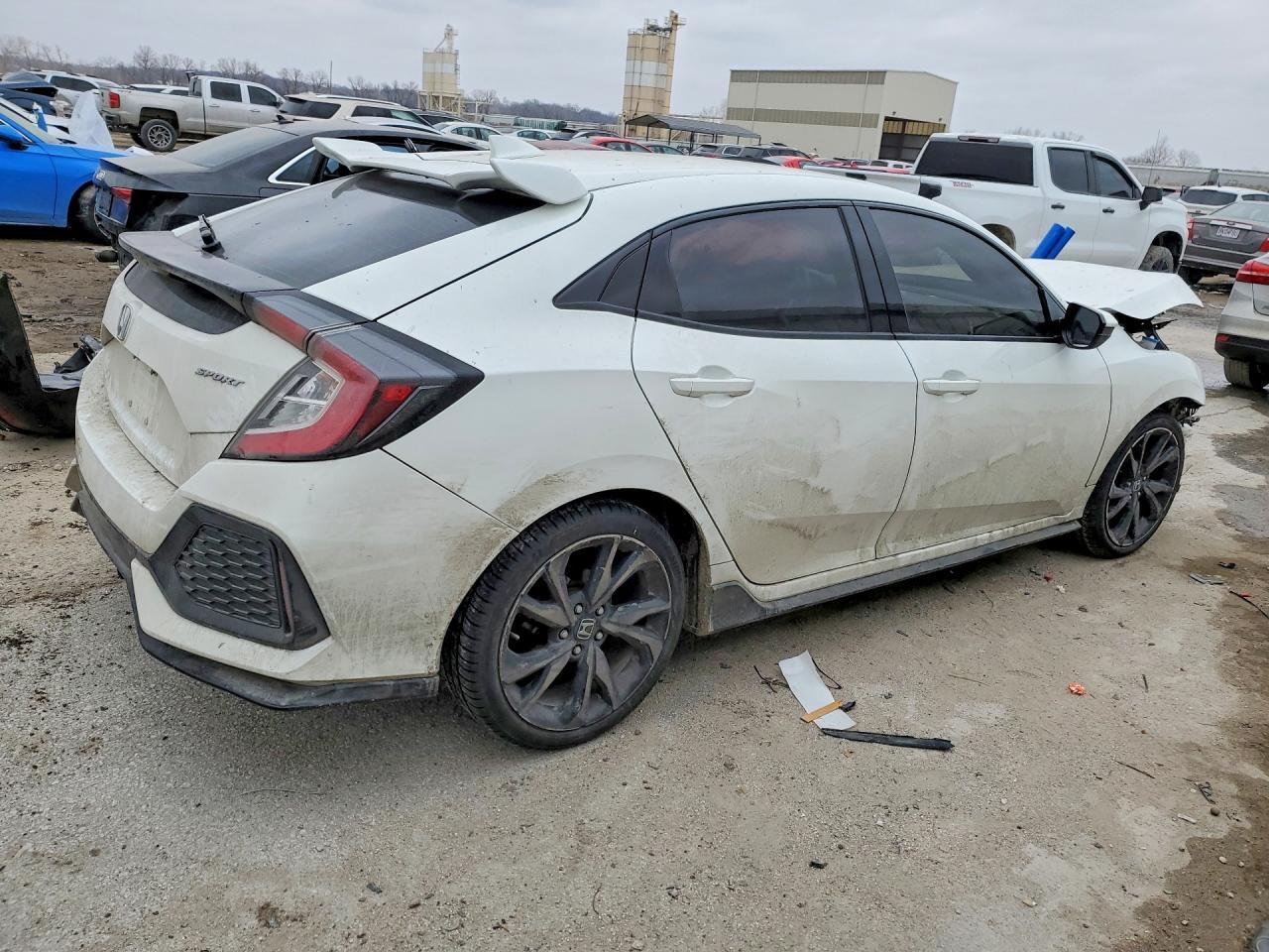 2017 Honda Civic Sport - Фото 3