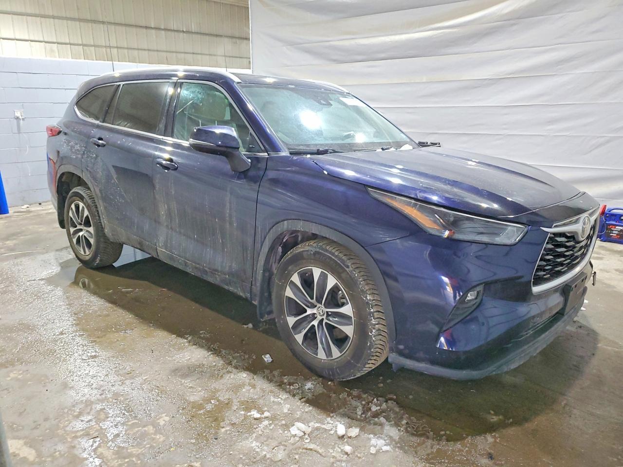 2022 Toyota Highlander Xle - Фото 4