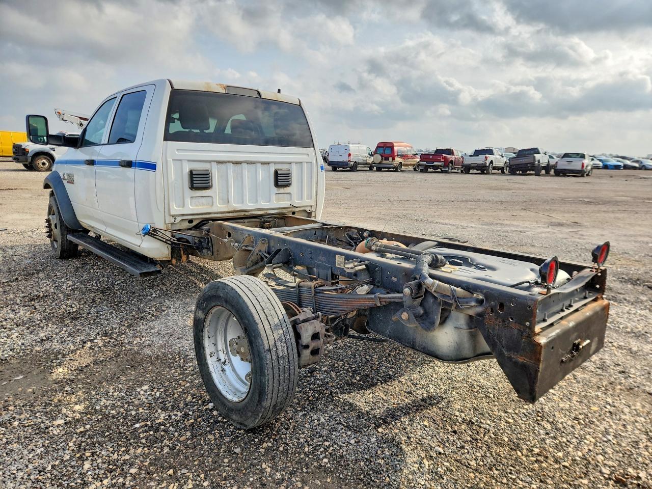 2015 Ram 4500 Truck Cab And Chassis - Image 2