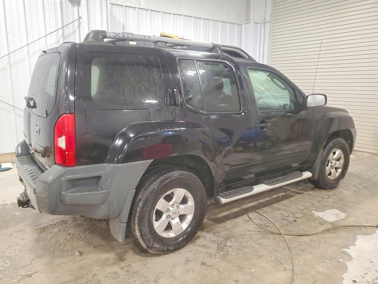 2010 Nissan Xterra X - Фото 3