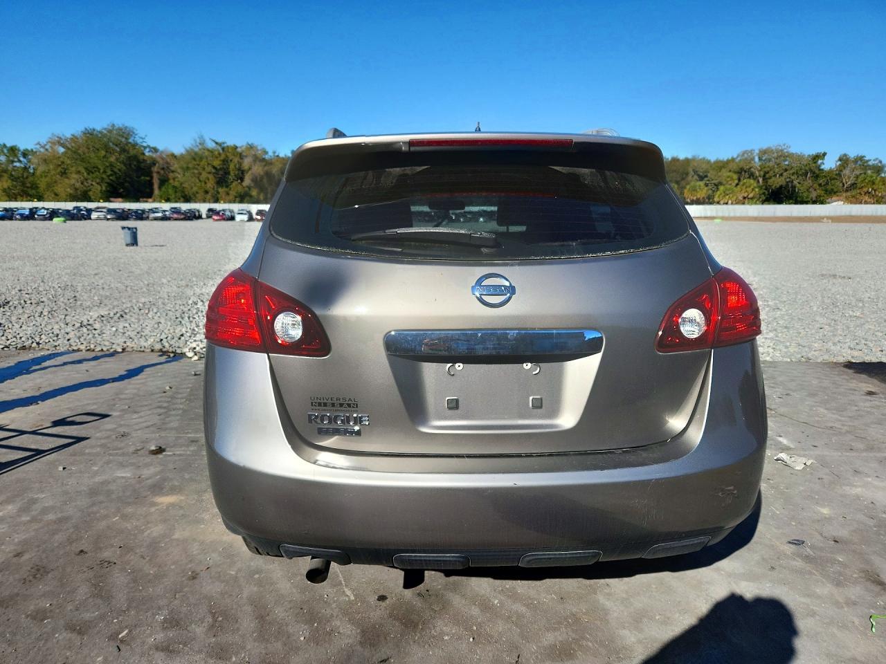 2014 Nissan Rogue Select S - Image 6