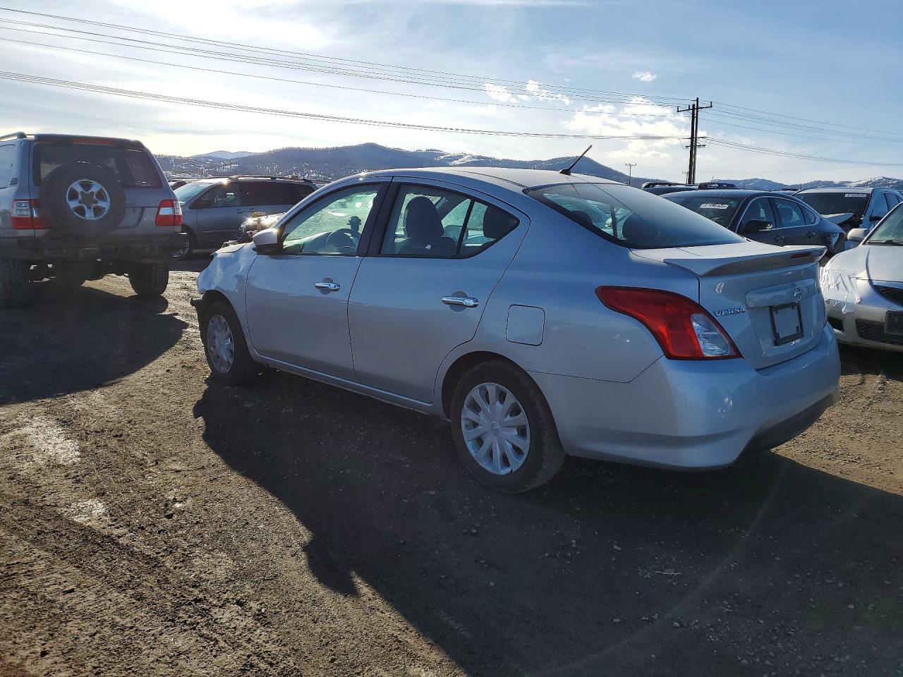 2019 Nissan Versa S - Image 2