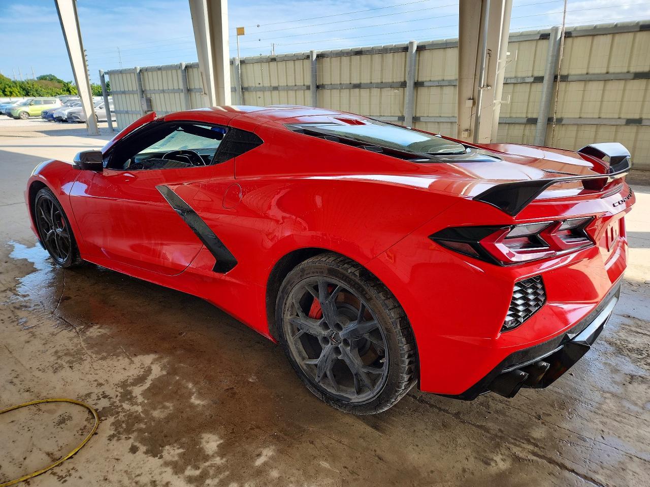 2023 Chevrolet Corvette Stingray 2Lt - Фото 2
