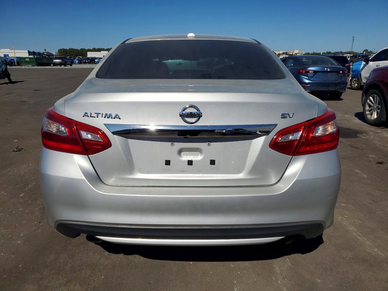 2017 Nissan Altima 2.5 - Фото 6