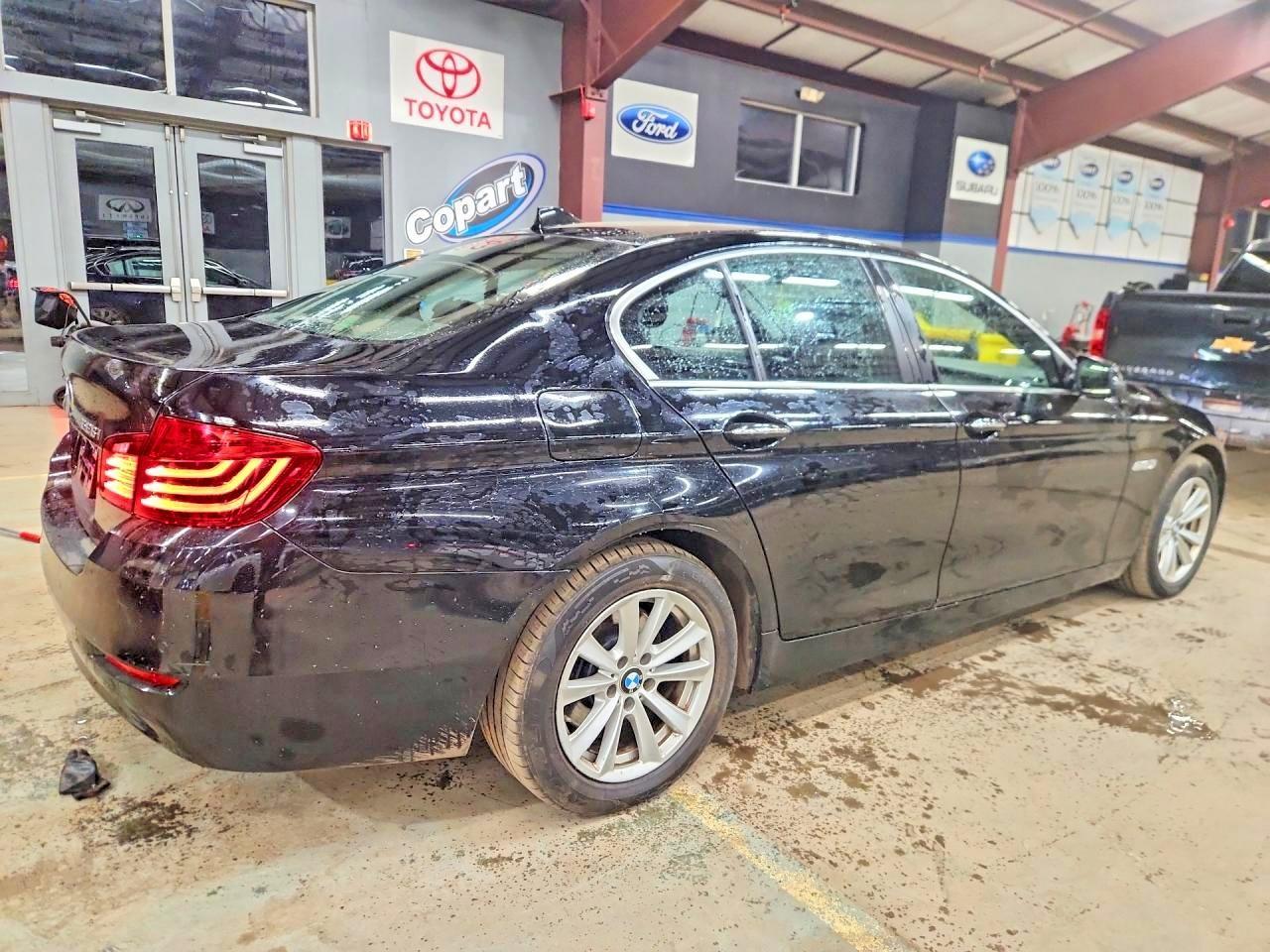 2015 BMW 528 Xi - Image 3