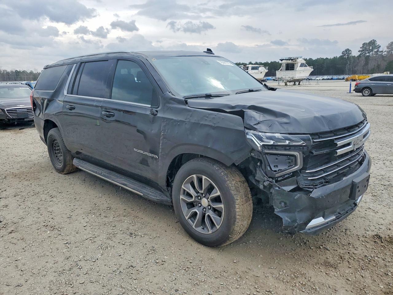 2023 Chevrolet Suburban K1500 Lt - Image 4