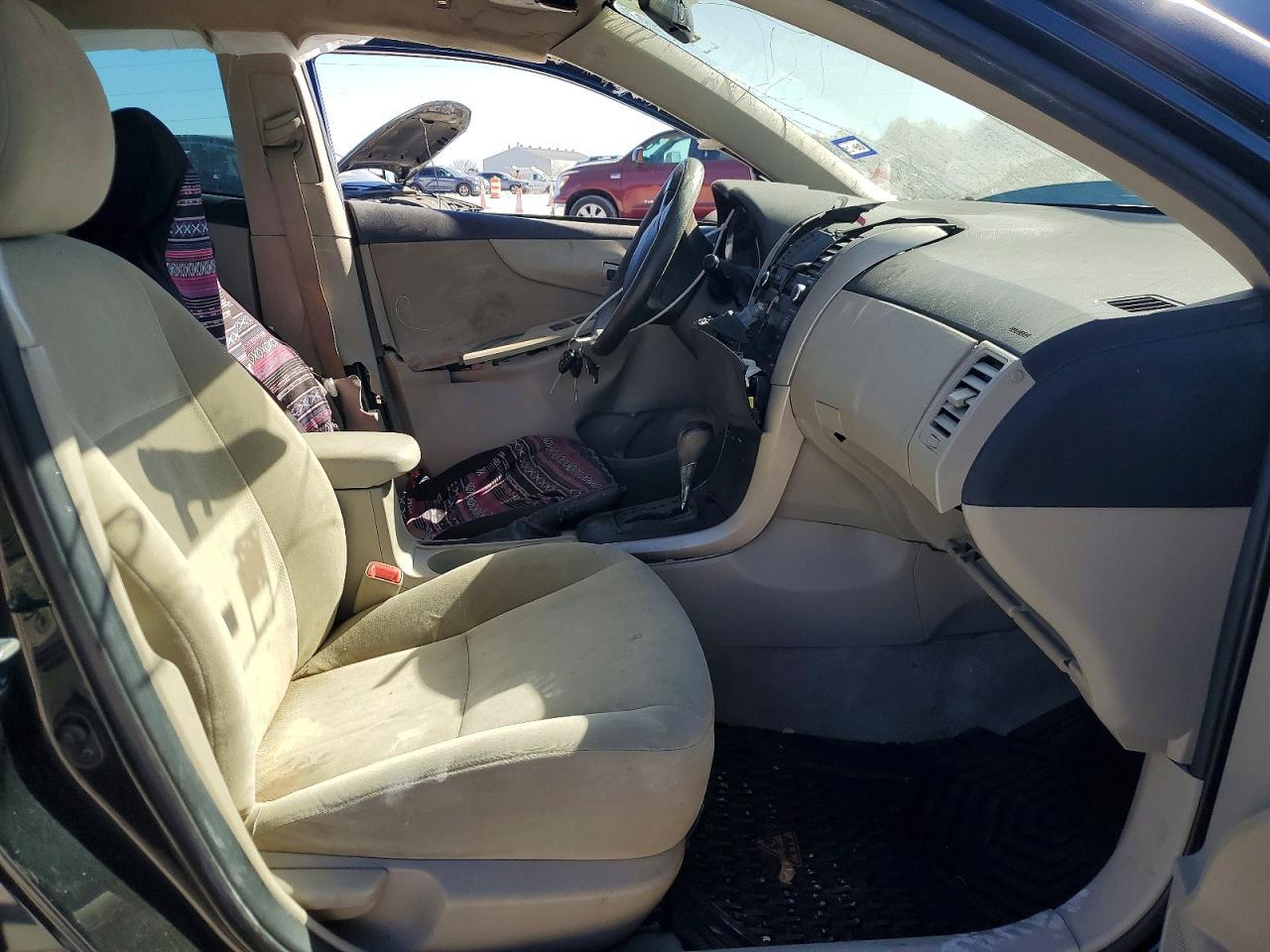 2012 Toyota Corolla Base - Фото 7