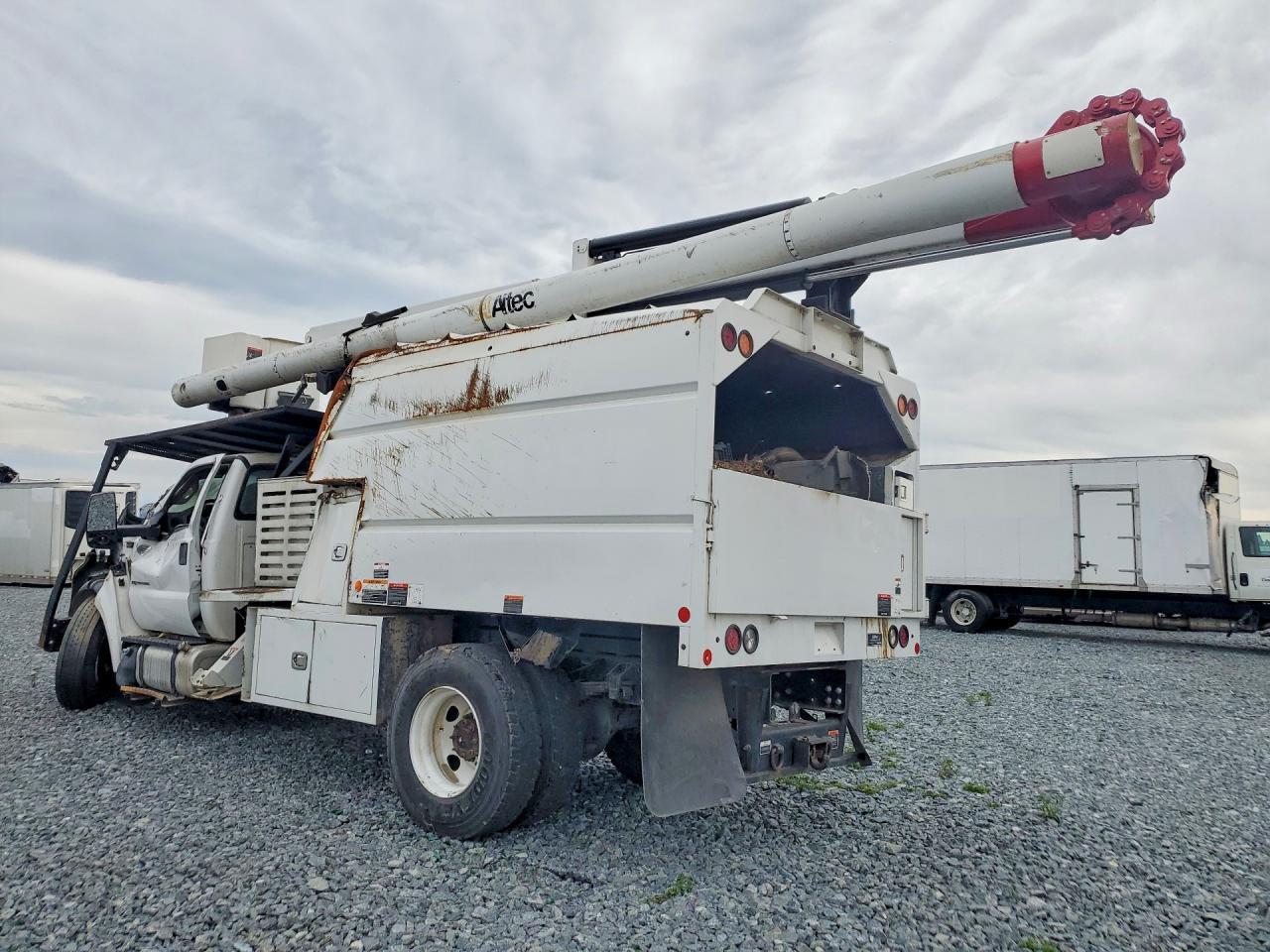 2022 Ford F750 Super Duty Forestry Bucket Truck - Фото 2
