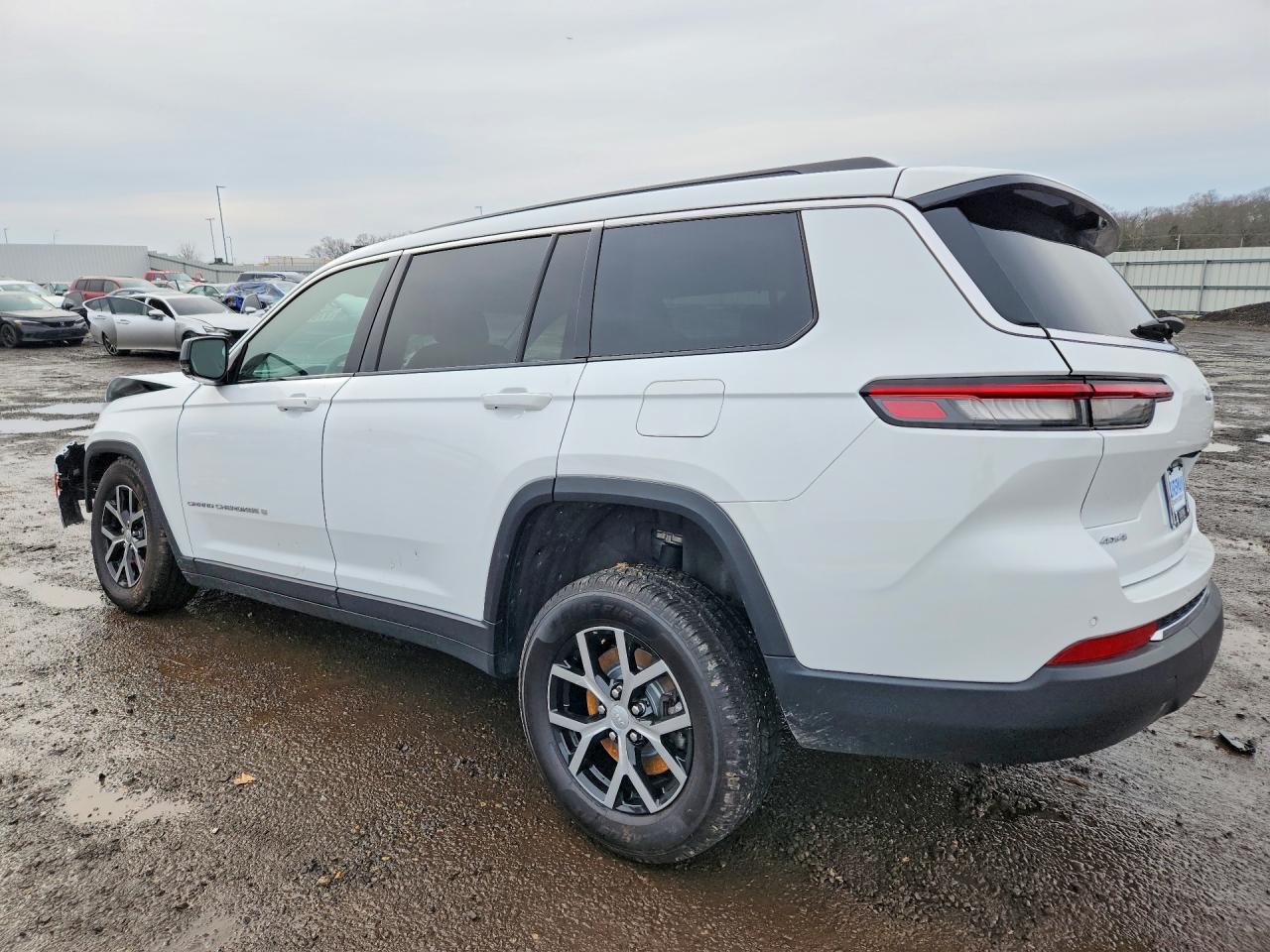 2024 Jeep Grand Cherokee - Image 2