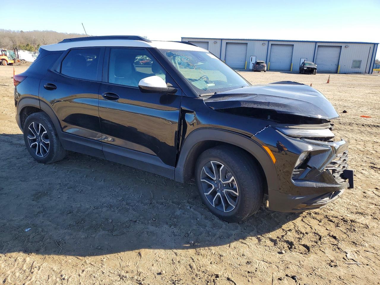 2024 Chevrolet Blazer - Image 4