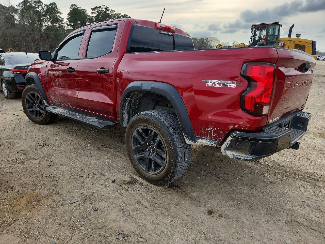 2025 Chevrolet Colorado Trail Boss - Фото 2