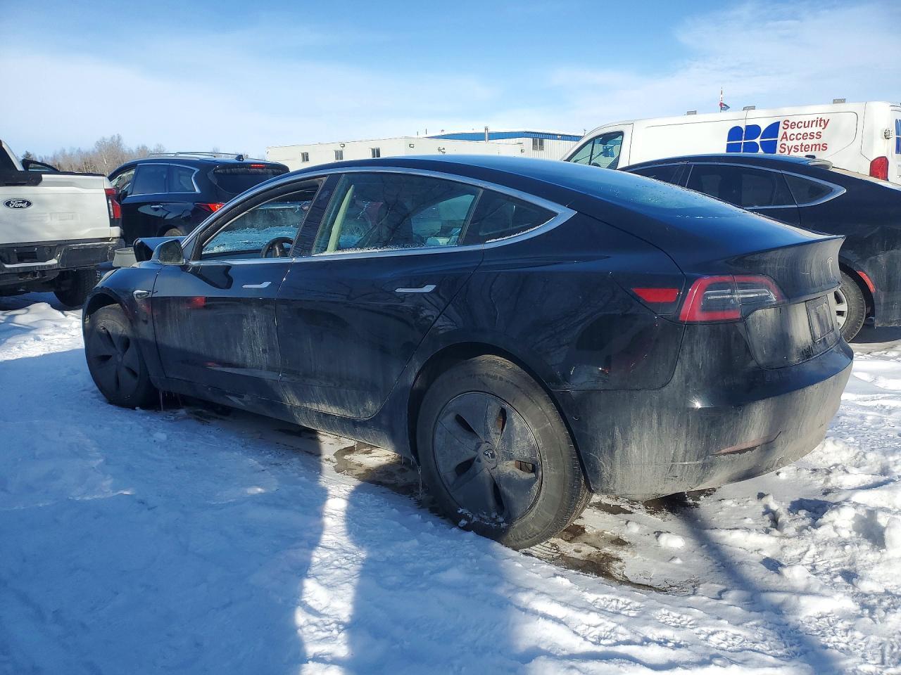 2019 Tesla Model 3 - Image 2