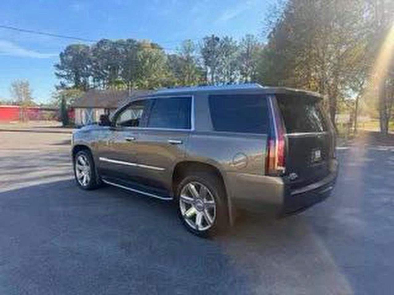 2016 Cadillac Escalade Luxury - Фото 3