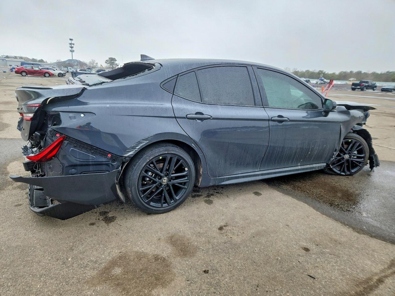 2025 Toyota Camry Xse - Image 3