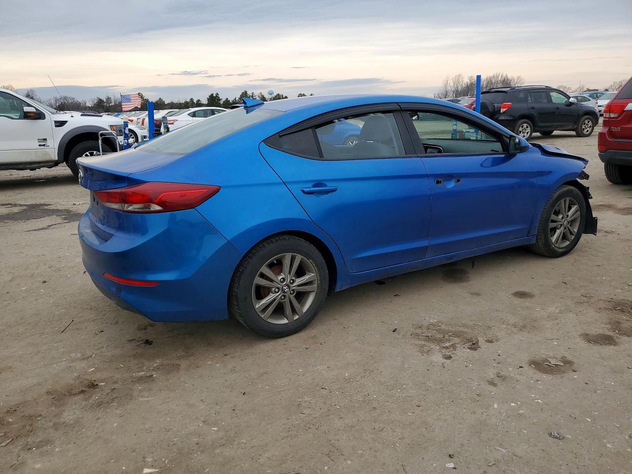 2017 Hyundai Elantra Se - Фото 3