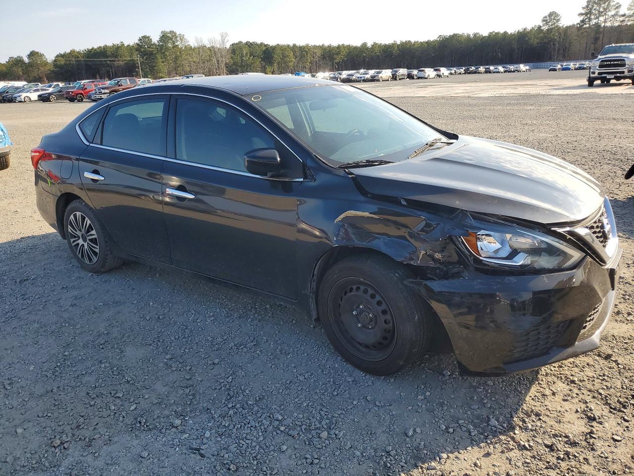 2016 Niss Sentra S - Image 4