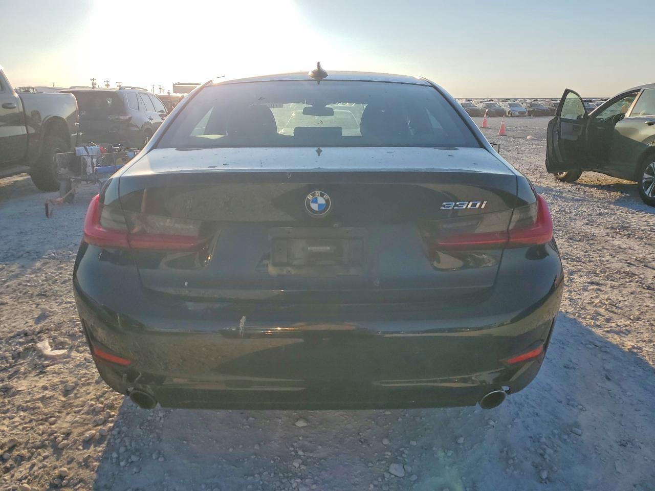 2019 BMW 330I - Фото 6