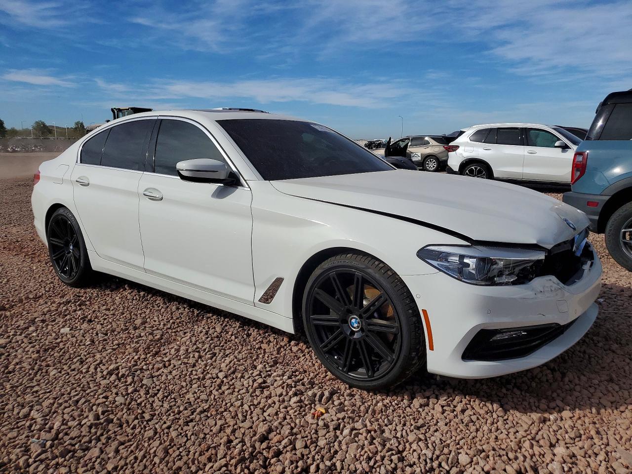 2017 BMW 530 I - Фото 4