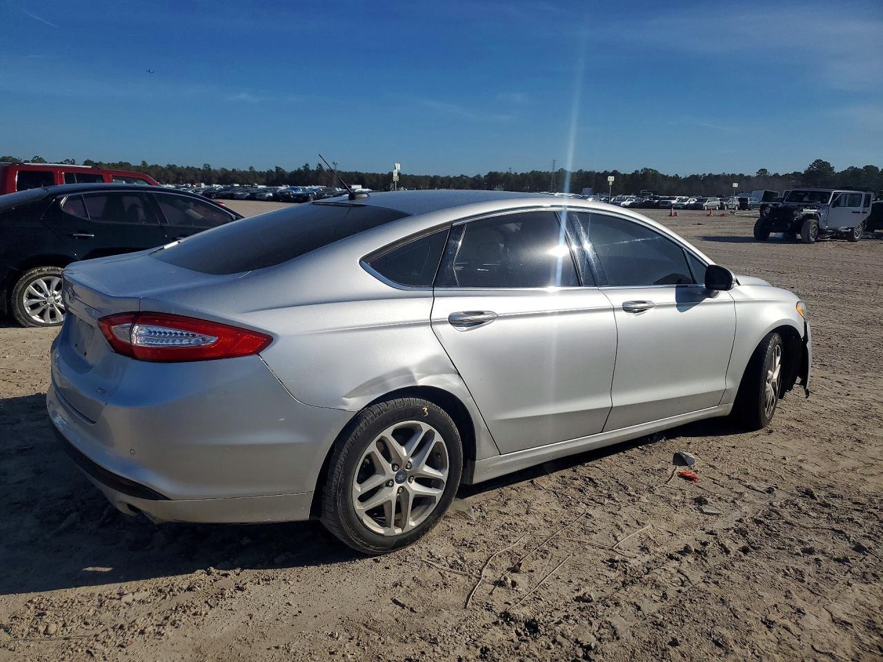 2016 Ford Fusion Se - Фото 3