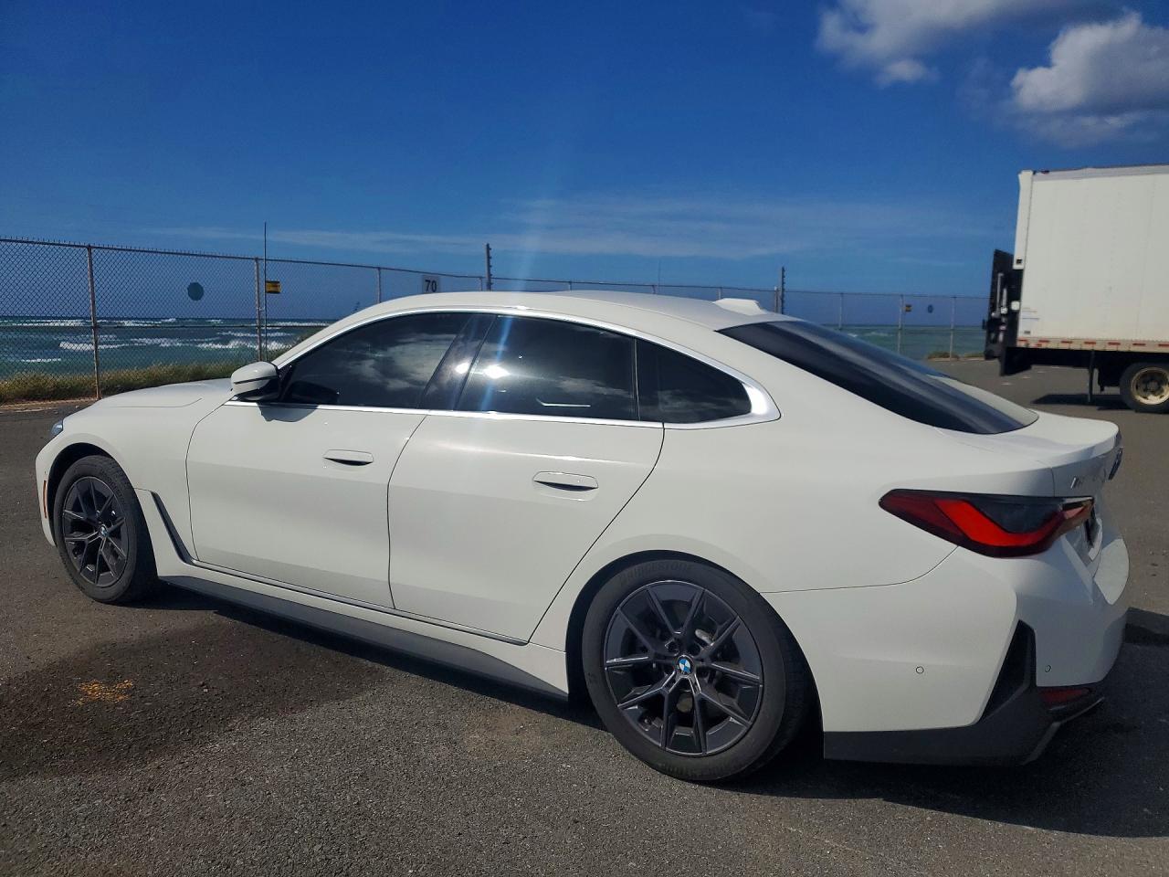 2025 BMW I4 Edrive 40 - Image 2