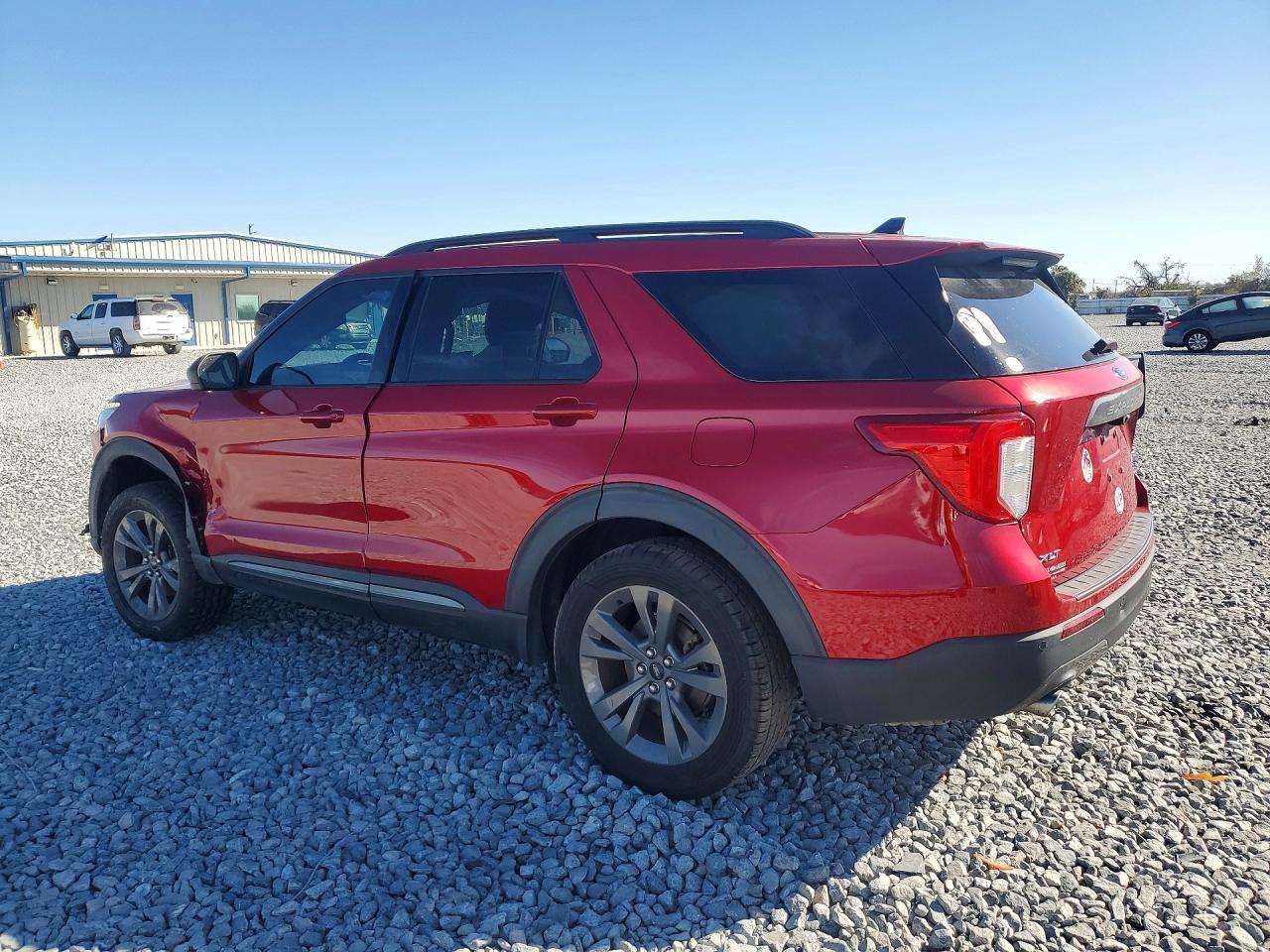 2021 Ford Explorer Xlt - Image 2