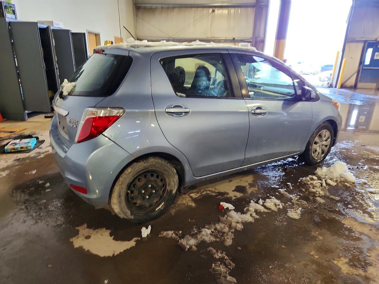 2014 Toyota Yaris - Фото 3