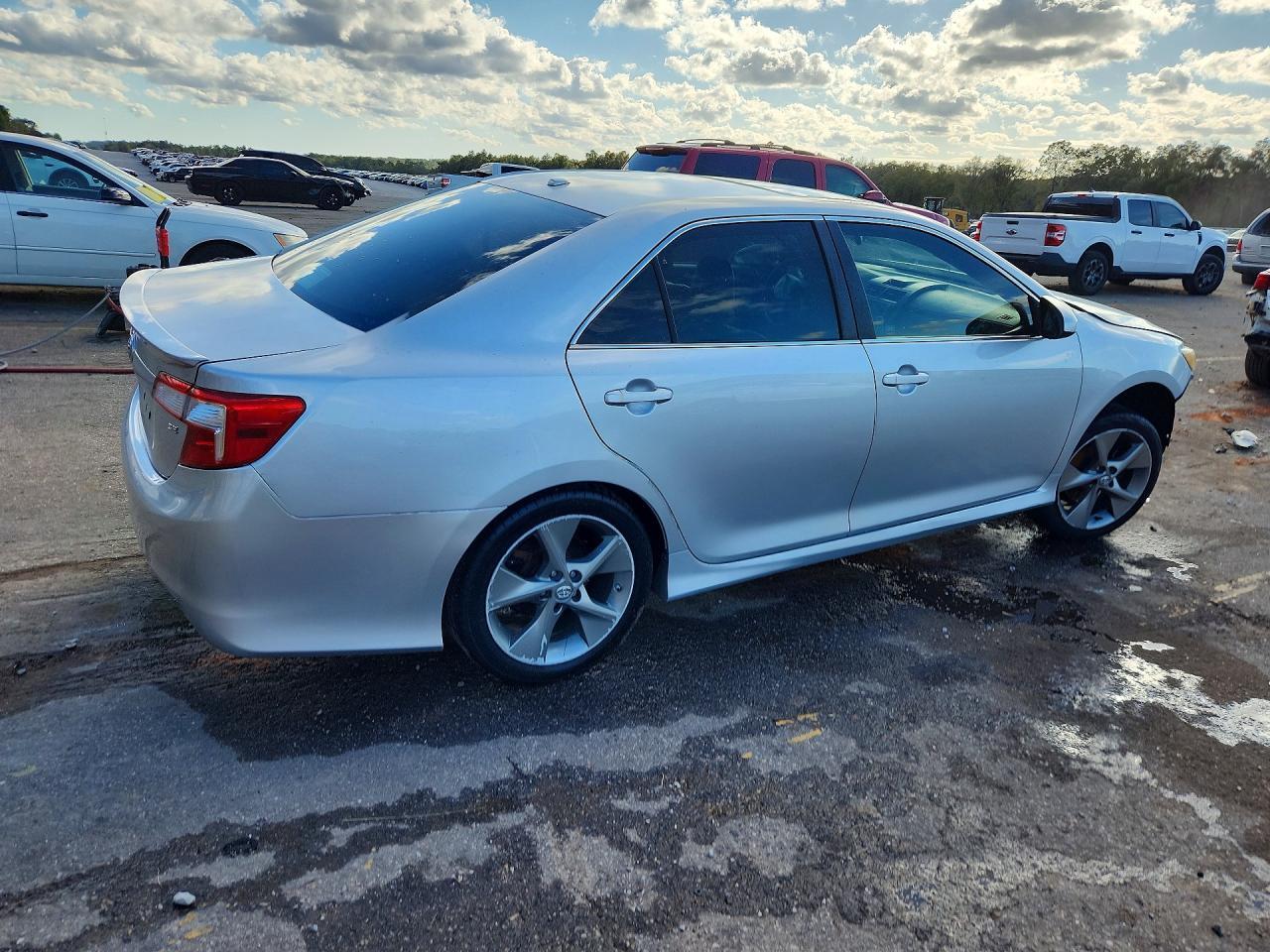 2012 Toyota Camry Se V6 - Фото 3