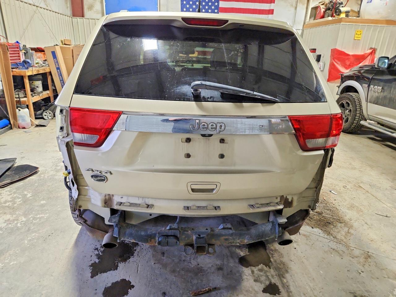 2011 Jeep Grand Cherokee Overland - Фото 6
