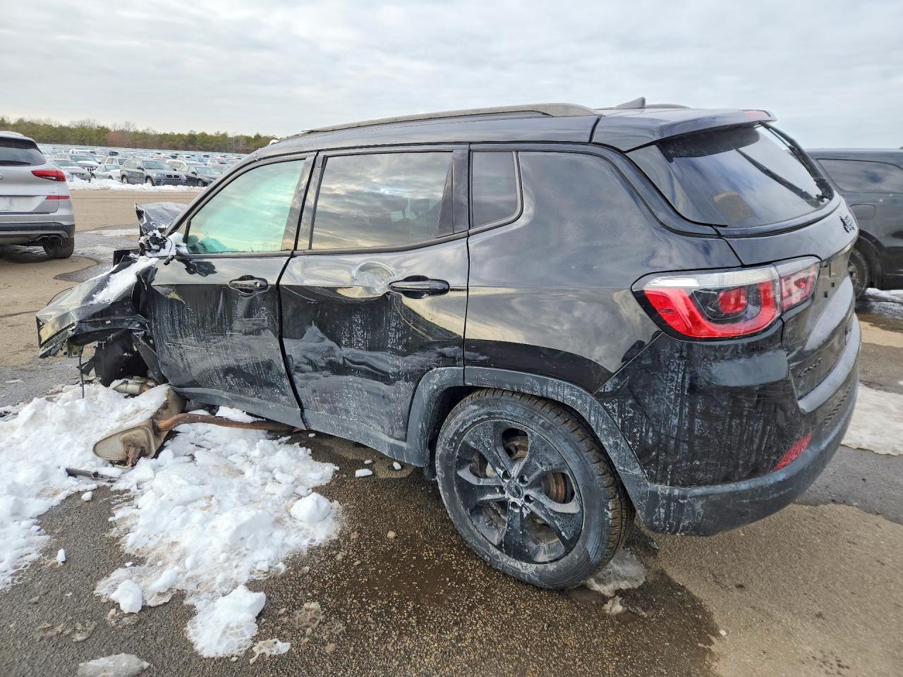 2019 Jeep Compass Latitude - Image 2