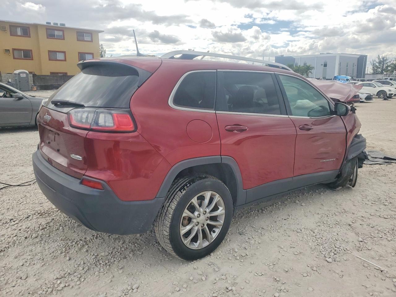 2019 Jeep Cherokee Latitude - Фото 3