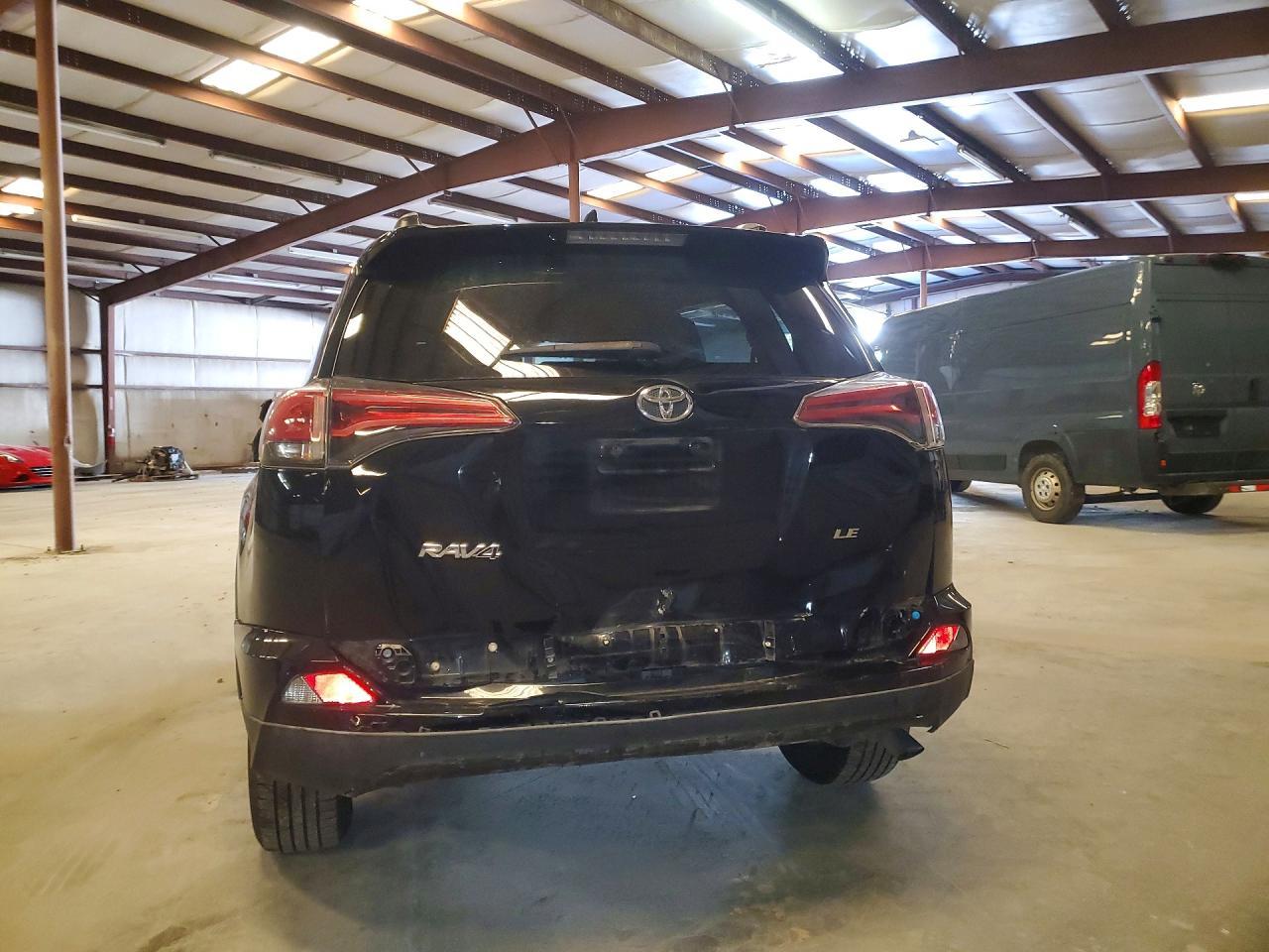 2018 Toyota Rav4 Le - Фото 6