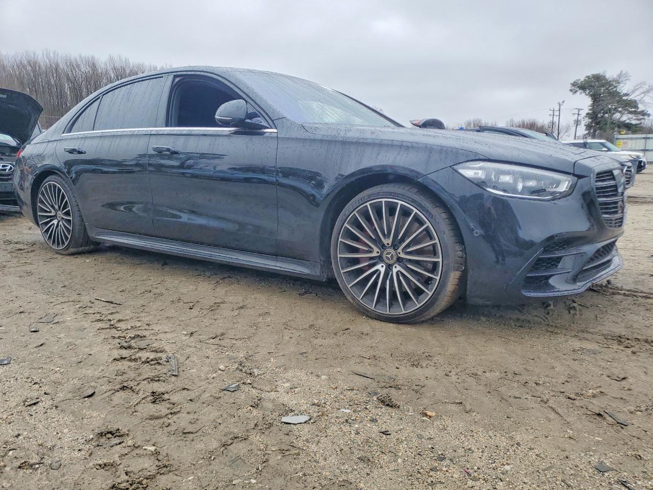 2022 Mercedes-Benz S 580 4Matic - Image 4