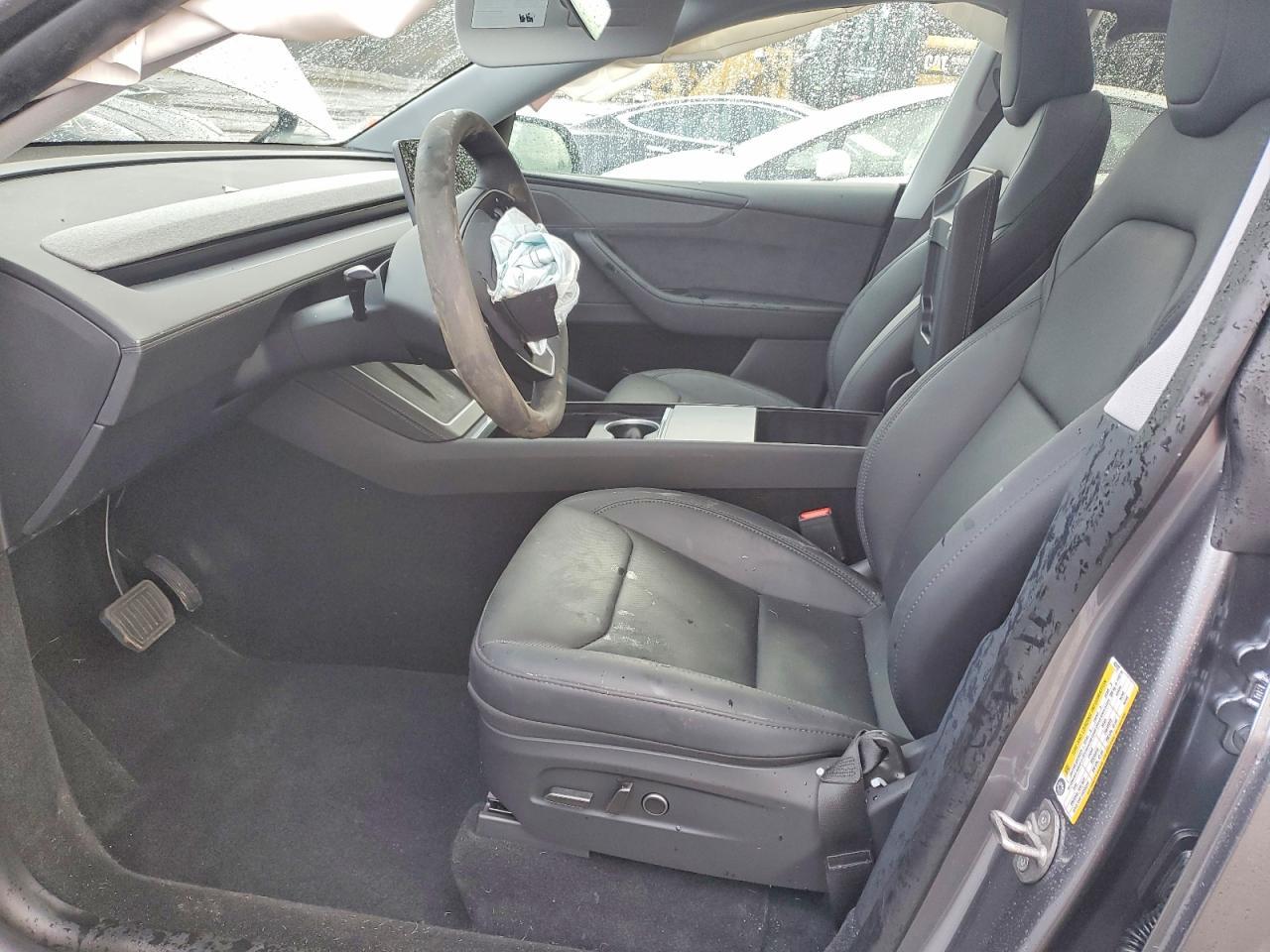 2026 Tesla Model Y - Фото 7