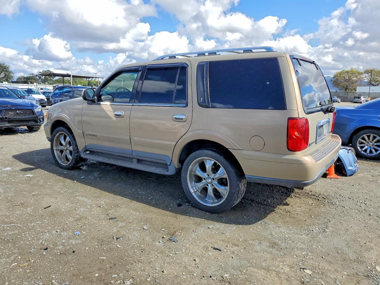 1999 Lincoln Townhouse Navigator - Фото 2