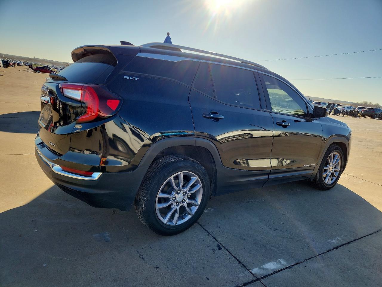 2023 GMC Terrain Slt - Фото 3