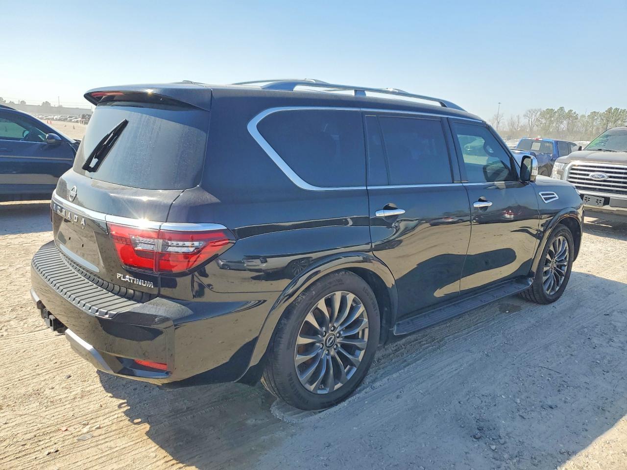 2023 Nissan Armada Platinum - Фото 3