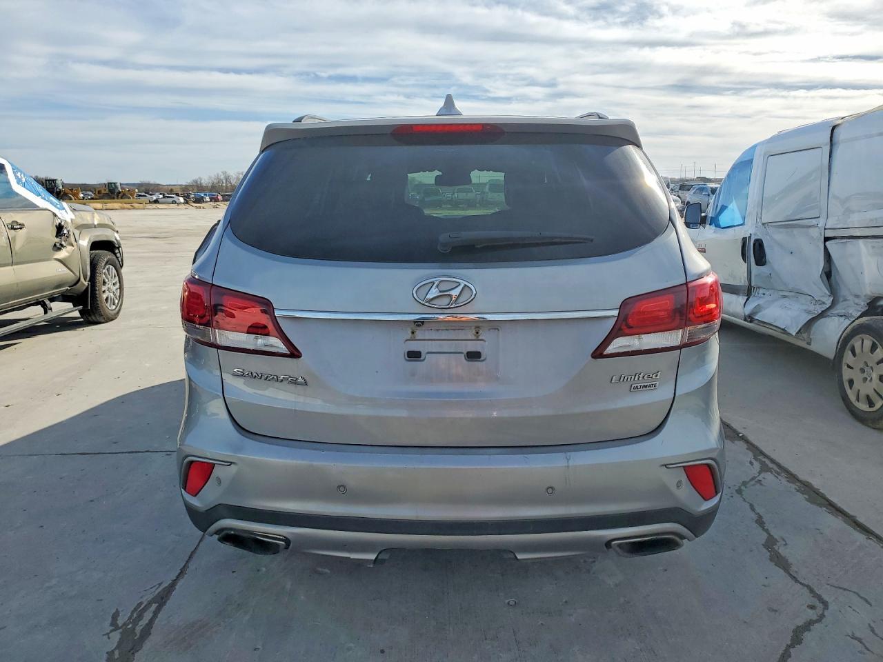 2017 Hyundai Santa Fe Se Ultimate - Image 5